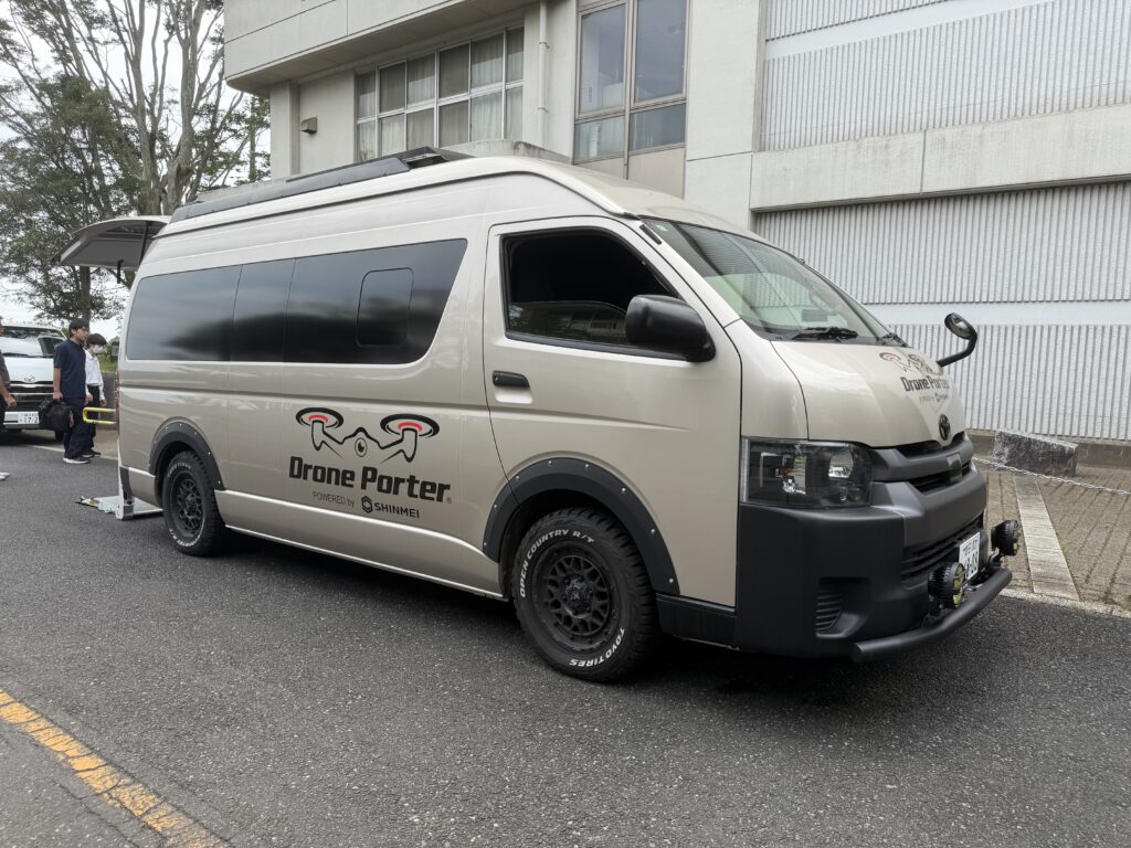 現地で使用したDrone Porter支援車両