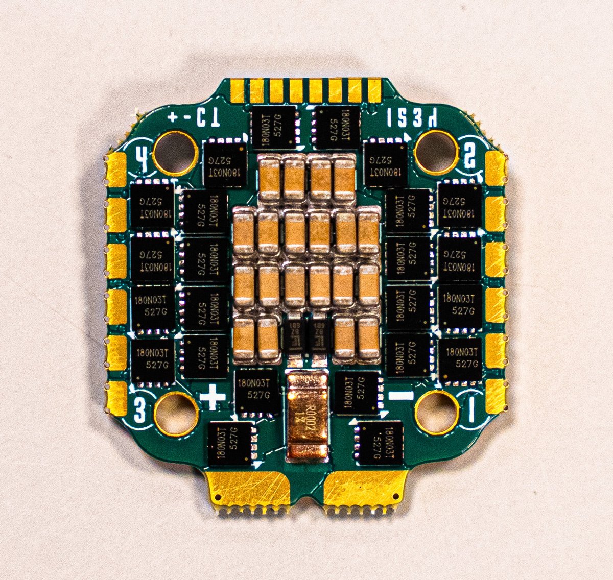 OpenDroneの4in1 ESC「OpenESC」（20×20サイズ）